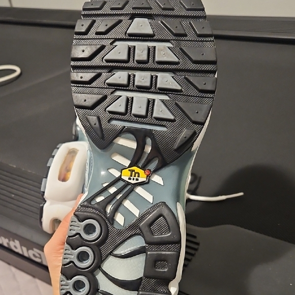 Nike Men's Artistic Blue and White Sneakers - Picture 3 of 4